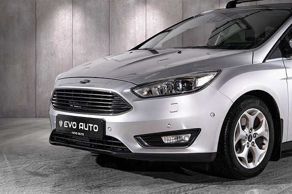 Ford Focus 2 of 5
