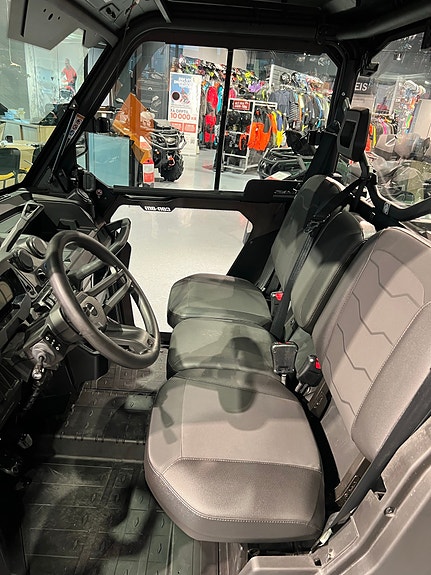 Can-Am Traxter XU HD7 7 of 17