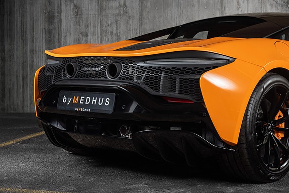McLaren Artura 13 of 30