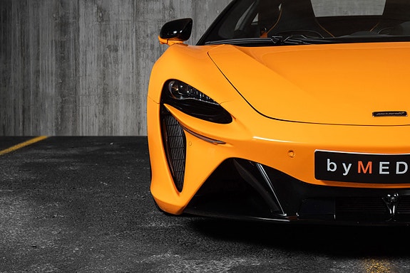McLaren Artura 7 of 30
