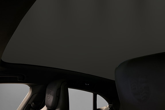 Porsche Taycan 4 22 of 30