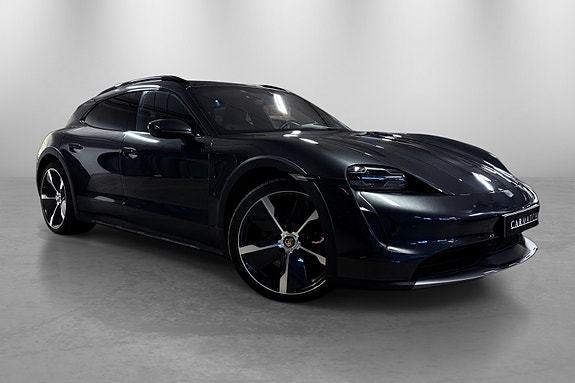 Porsche Taycan 4 16 of 30