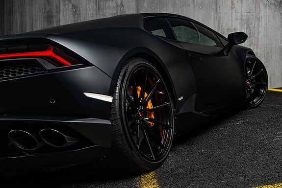 Lamborghini Huracan 13 of 30