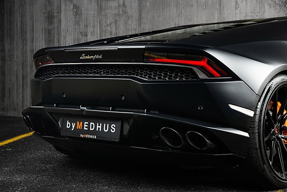 Lamborghini Huracan 12 of 30