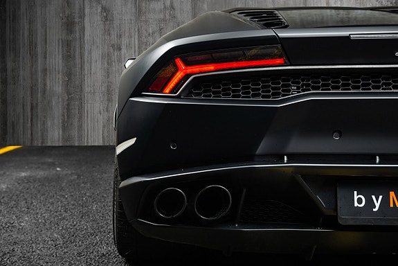 Lamborghini Huracan 16 of 30