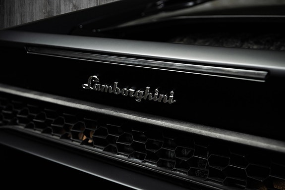 Lamborghini Huracan 18 of 30