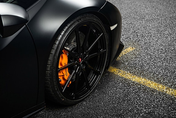 Lamborghini Huracan 23 of 30