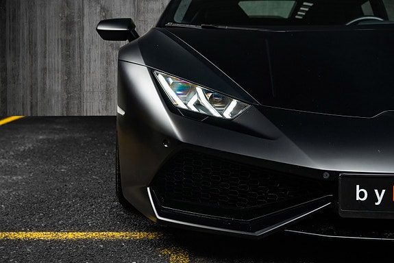 Lamborghini Huracan 8 of 30
