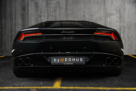Lamborghini Huracan 14 of 30