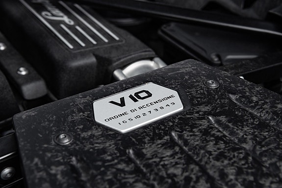 Lamborghini Huracan 29 of 30