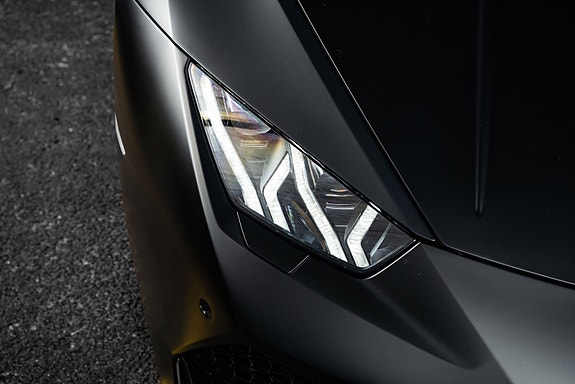 Lamborghini Huracan 7 of 30