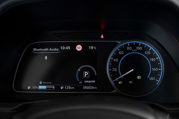 Nissan Leaf 9 of 22