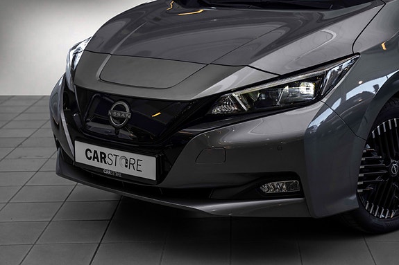 Nissan Leaf 2 of 5