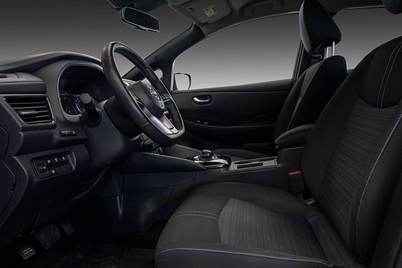 Nissan Leaf 16 of 22