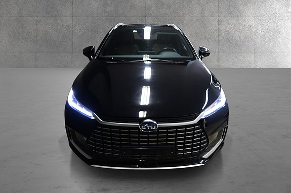 BYD Tang 3 of 5