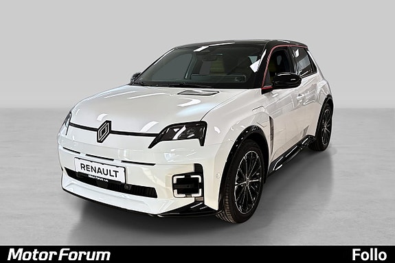 Stilren hvit bil med sporty svart tak og karakteristisk front.