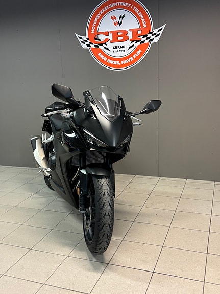 Honda CBR500R 4 of 4