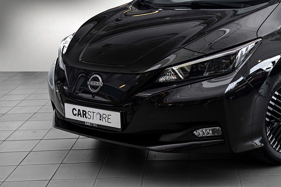 Nissan Leaf 2 of 5