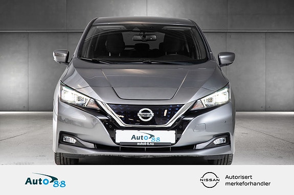 Nissan Leaf 3 of 21