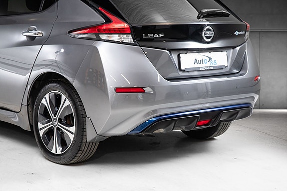 Nissan Leaf 7 of 21