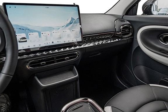 JAC E30X 18 of 22