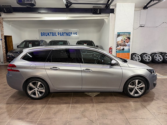 Peugeot 308 17 of 30