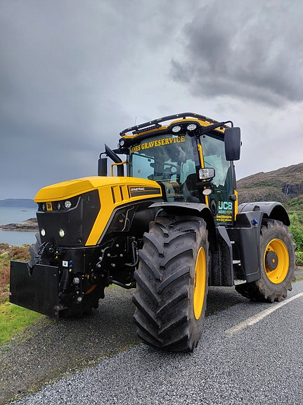 JCB Fastrac ICON. 4220 2 of 30