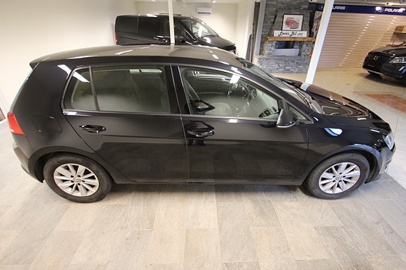 Volkswagen Golf-Serie 5 of 5