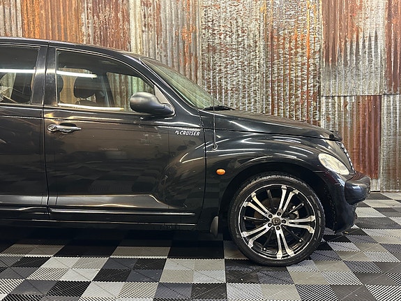 Chrysler PT Cruiser 5 of 5