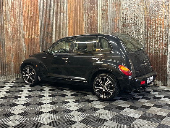 Chrysler PT Cruiser 13 of 30