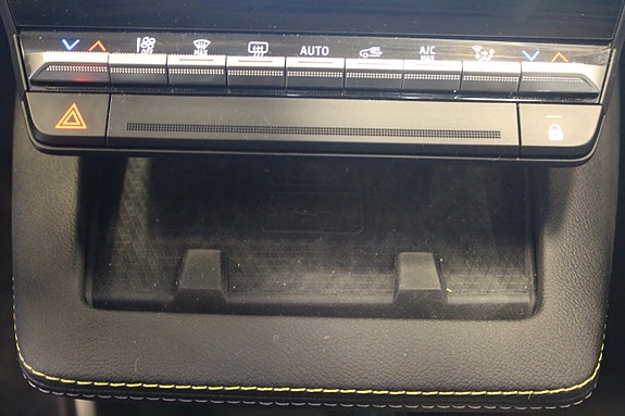 Renault Scenic E-Tech 14 of 16