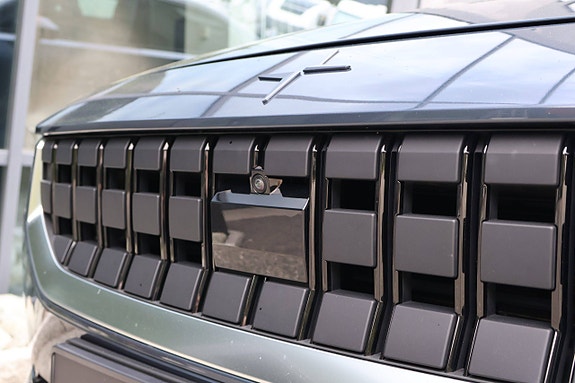 Polestar 2 5 of 5
