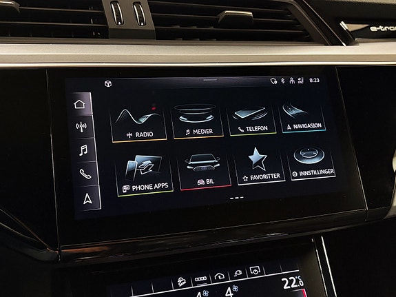 Audi e-tron Sportback 13 of 20