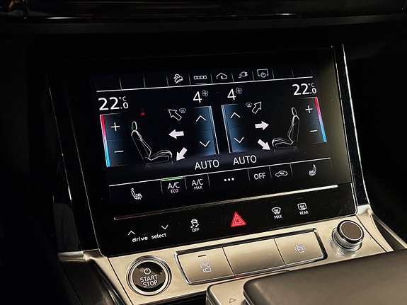 Audi e-tron Sportback 17 of 20