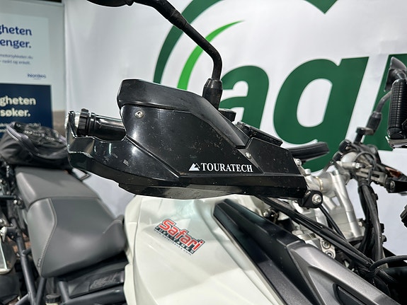 Triumph TIGER 800 XC 4 of 5