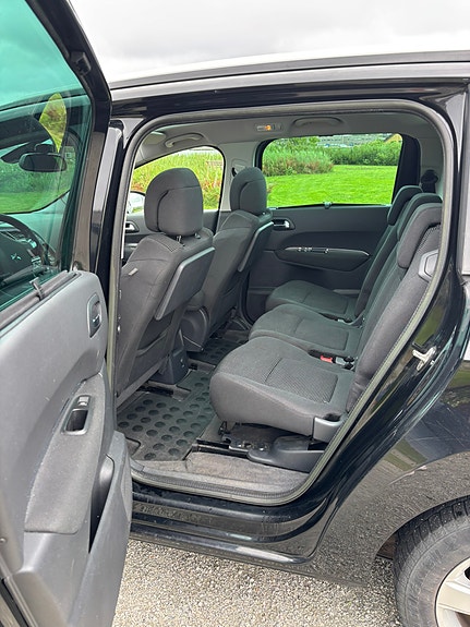 Peugeot 5008 11 of 30