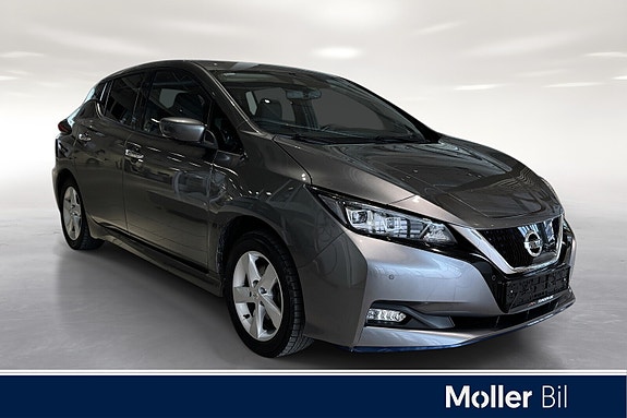 Nissan Leaf 3 of 5