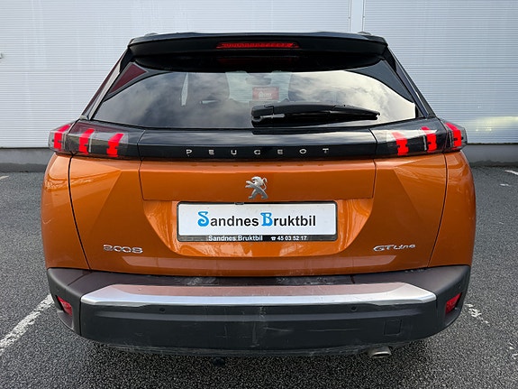 Peugeot 2008 4 of 5