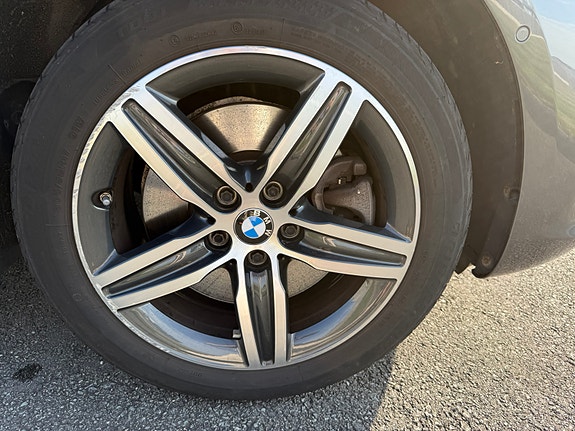 BMW 225xe 14 of 23