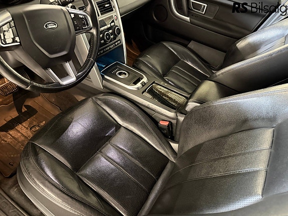 Land Rover Discovery Sport 28 of 30