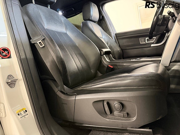 Land Rover Discovery Sport 24 of 30