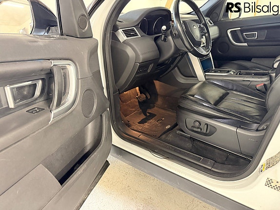 Land Rover Discovery Sport 26 of 30
