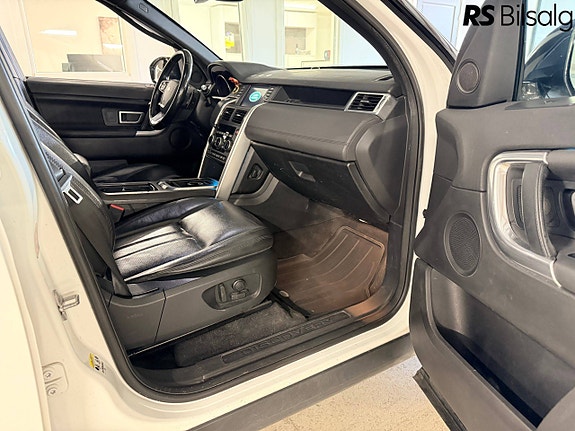 Land Rover Discovery Sport 23 of 30