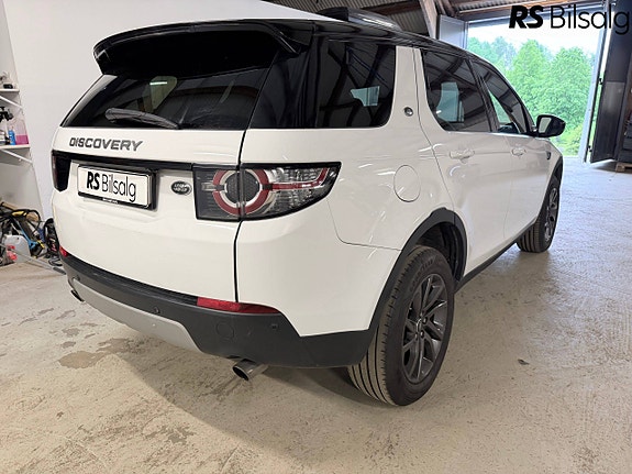 Land Rover Discovery Sport 10 of 30