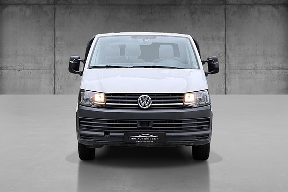 Volkswagen Transporter 2 of 5