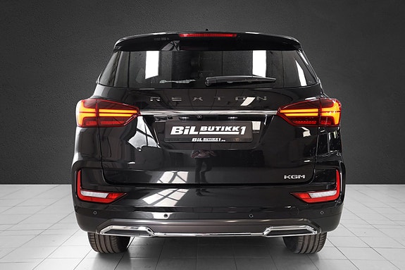 KGM Rexton 7 of 30