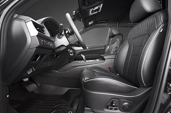 KGM Rexton 14 of 30