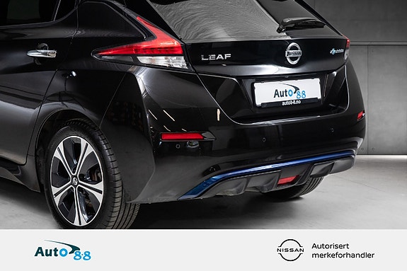 Nissan Leaf 8 of 23