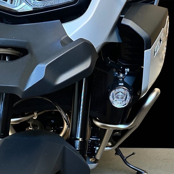BMW F 900 GSA 4 of 5