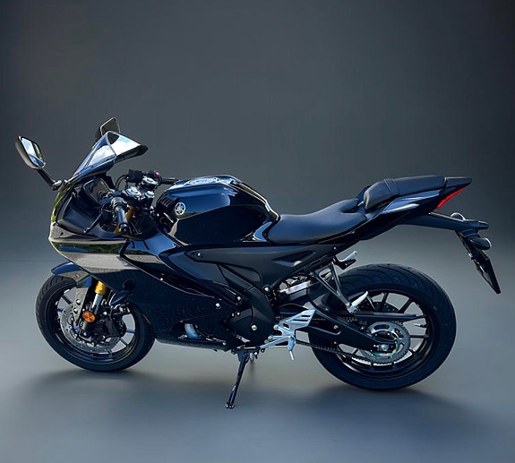 Yamaha R 125 12 of 17